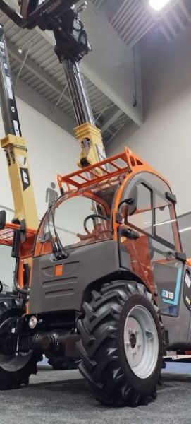 JLG EC6000AJ boom lift image